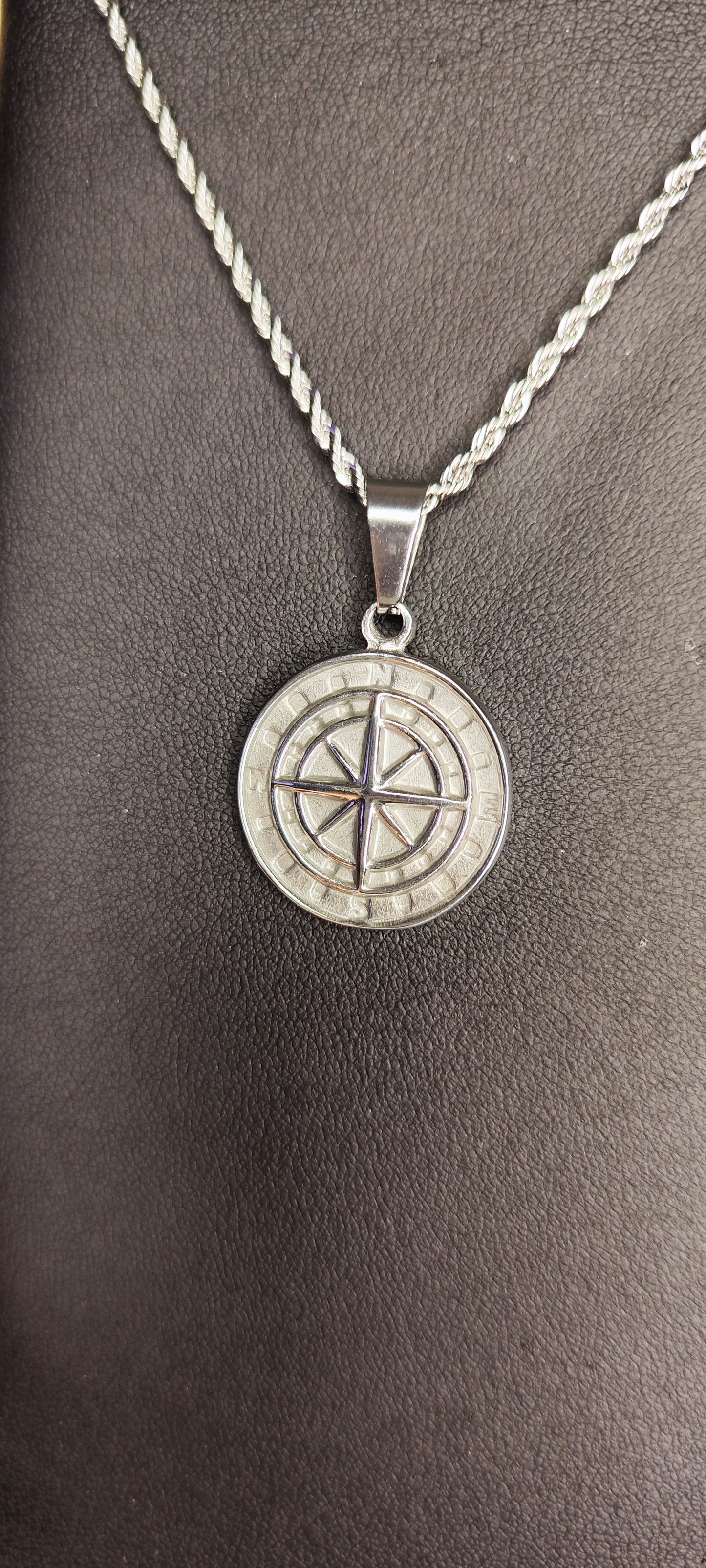 Compass necklace Man