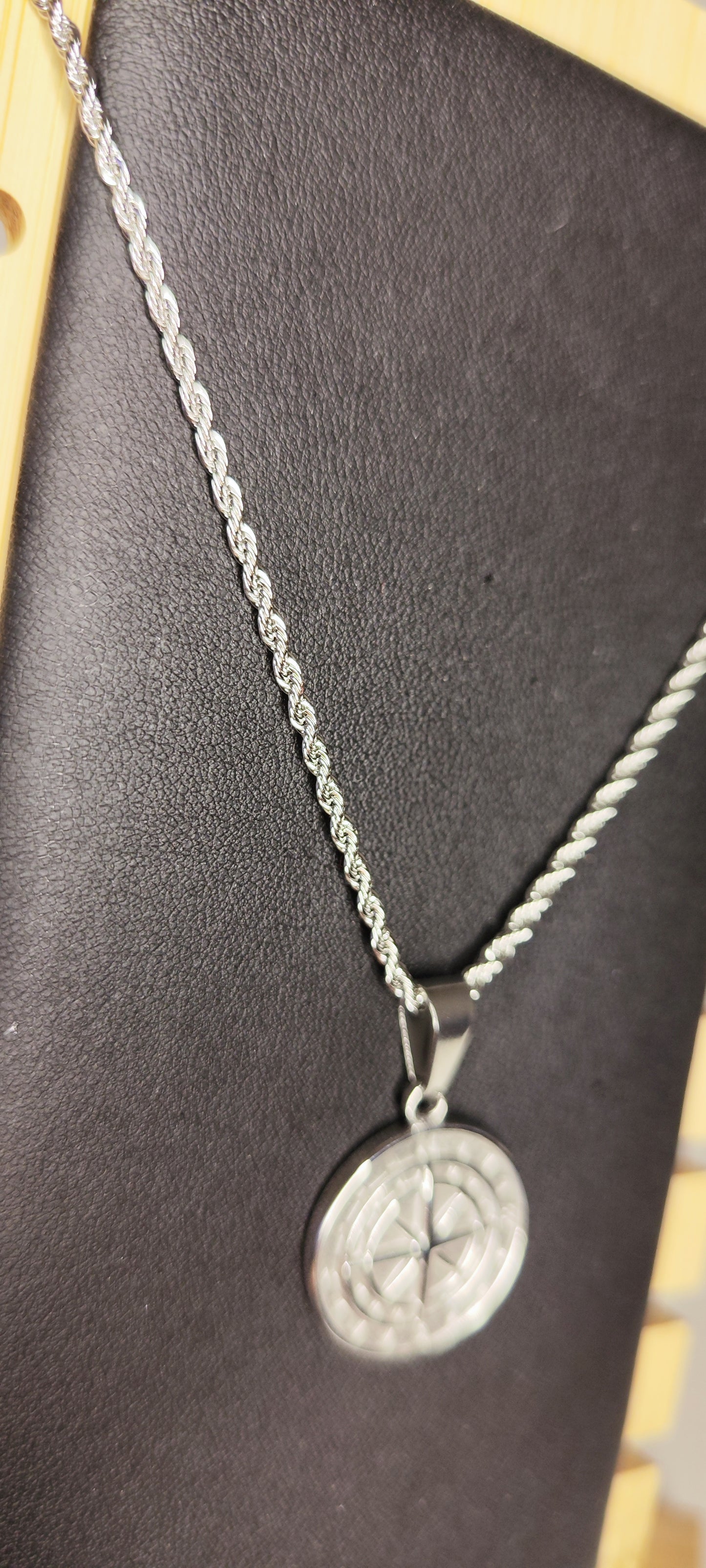 Compass necklace Man