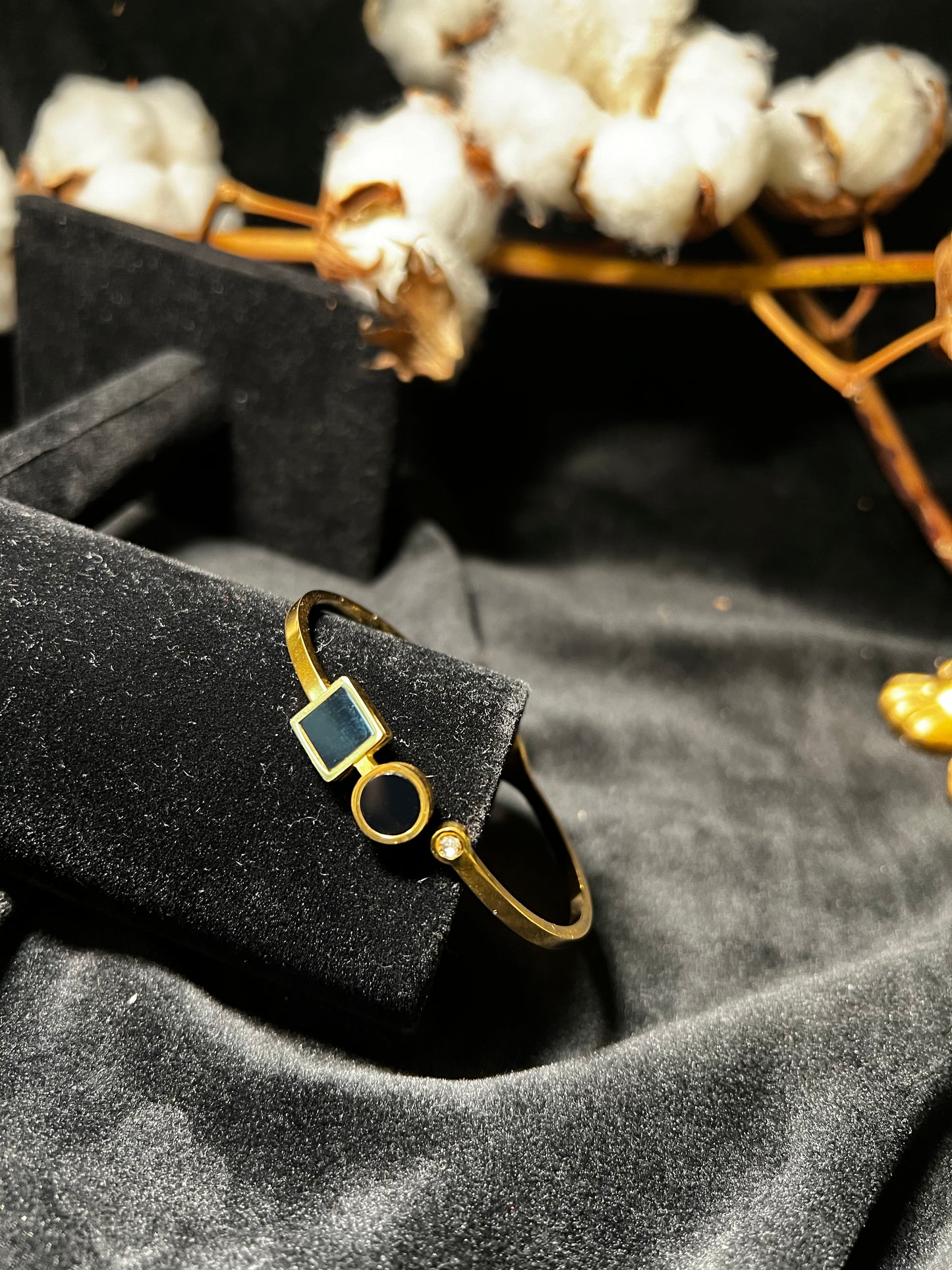 Figure Bracelet