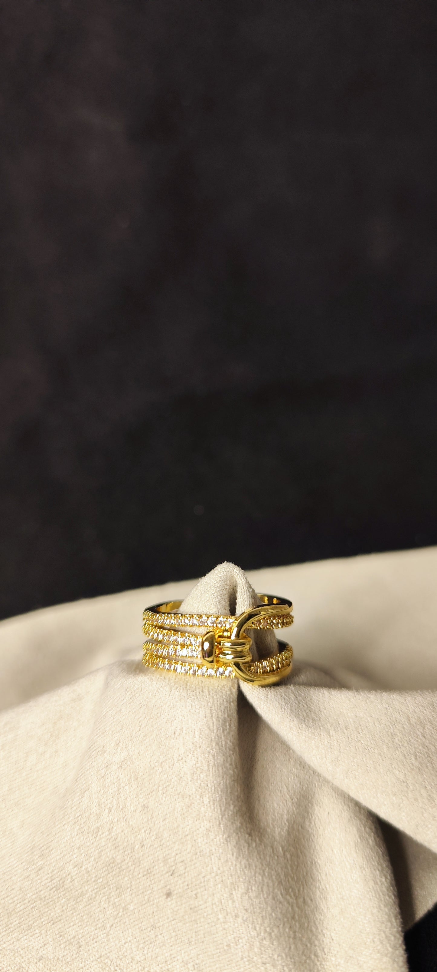 Knot ring